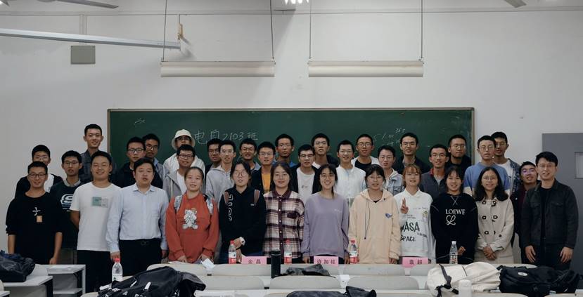 图八